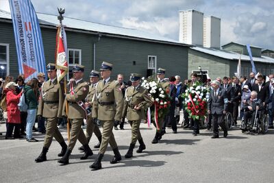 Uroczystości 70. rocznicy wyzwolenia obozu w Miejscu Pamięci Mauthausen. Maj 2015 r. (fot. Maciej Foks)