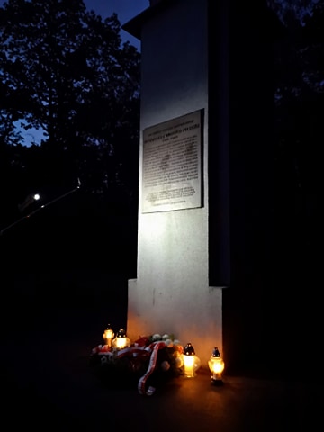 Uroczystość przy tablicy pamięci rtm. Witolda Pileckiego w parku jego imienia, przy ul. 3 Maja w Zabrzu – 25 maja 2020