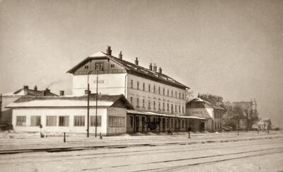 Dworzec kolejowy w Stróżach (Zbiory M. Kalisza)