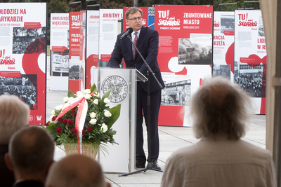– Dzięki tej wystawie odkryliśmy wielu bohaterów tamtego czasu – mówił podczas wernisażu prezes IPN Jarosław Szarek – Warszawa, 28 sierpnia 2020. Fot. Sławek Kasper (IPN)