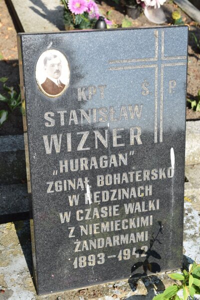 grób kpt. Stanisława Wiznera przed remontem