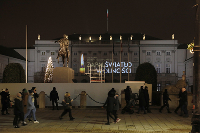 Akcja „Zapal Światło Wolności” w Warszawie, Pałac Prezydencki – 13 grudnia 2020. Fot. Piotr Życieński (IPN)