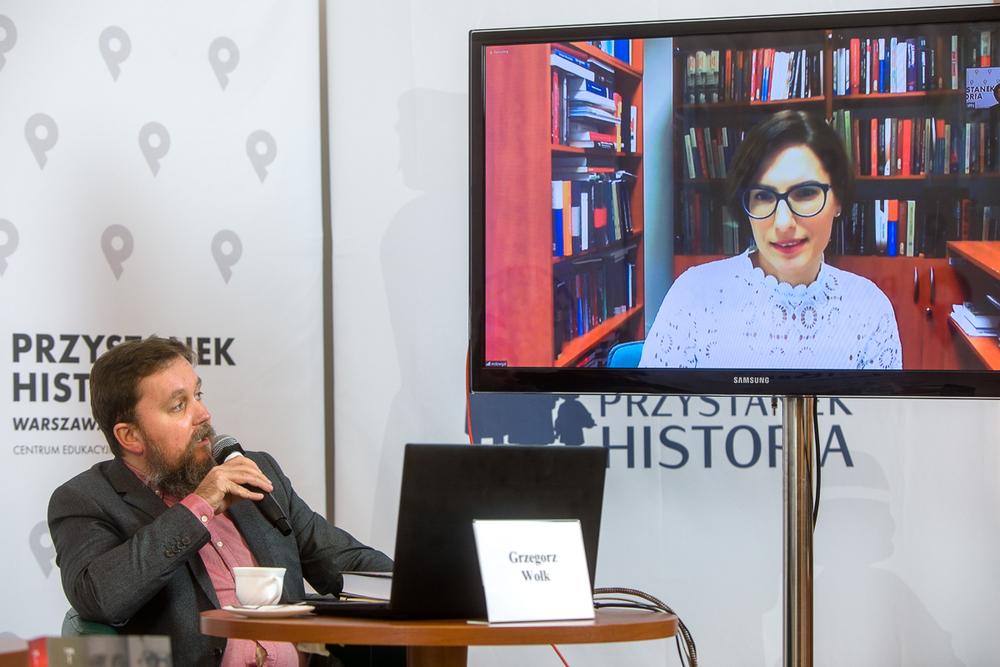 Dyskusja wokół książki „Leksykon bezpieki. Kadra kierownicza aparatu bezpieczeństwa 1944–1956. Tom I” – 19 stycznia 2021. Fot. Sławek Kasper (IPN)