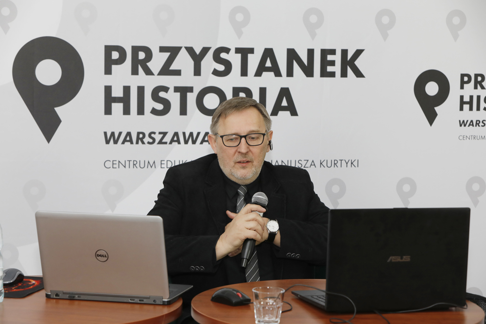 Dr Jędrzej Lipski, prowadzący spotkania z cyklu „Śląsk od morza do morza”. Fot. Piotr Życieński (IPN)