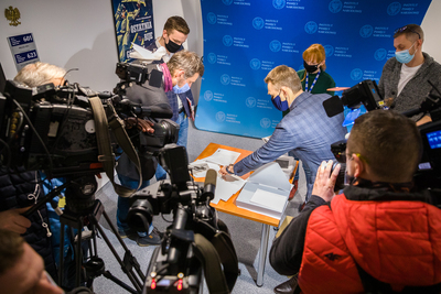 Briefing z udziałem prezesa IPN dr. Jarosława Szarka poświęcony publikacji zdjęcia Marii Barr w mediach społecznościowych – 17 marca 2021. Fot. Sławek Kasper (IPN)