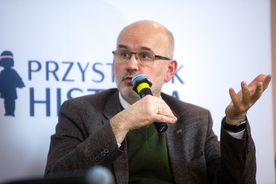 Prof. Grzegorz Berendt, redaktor naczelny „Polish-Jewish Studies”, podczas debaty wokół periodyku – 25 marca 2021. Fot. Sławek Kasper (IPN)