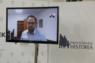 Dr Arkadiusz Kazański podczas dyskusji „Czarny pochód” – 4 maja 2021. Fot. Piotr Życieński (IPN)
