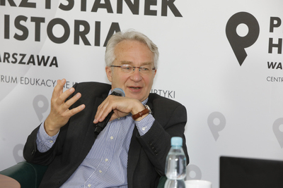 Prof. Rafał Habielski (BBH IPN, UW) podczas dyskusji o gen. Władysławie Andersie – 13 maja 2021. Fot. Piotr Życieński (IPN)