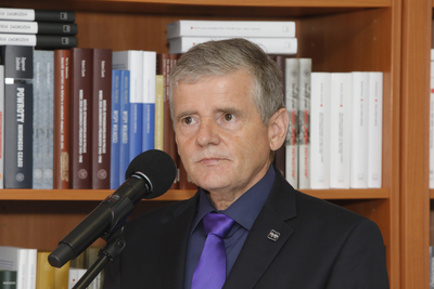Prof. Stanisław Jankowiak (Uniwersytet im Adama Mickiewicza) podczas briefingu w 65. rocznicę Czerwca ’56 – 24 czerwca 2021. Fot. Piotr Życieński (IPN)