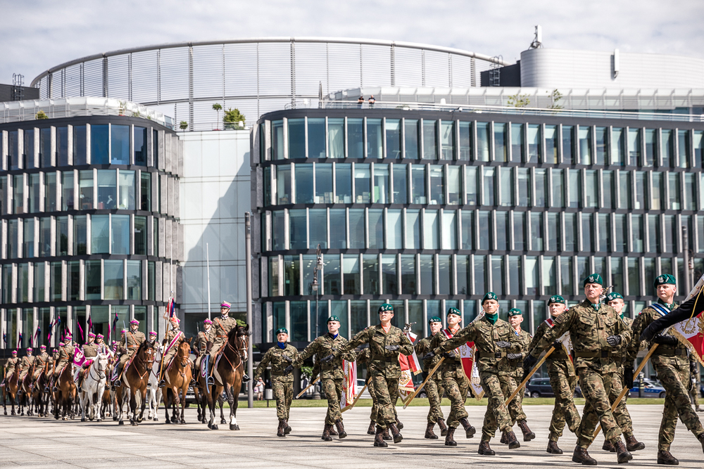 Uroczystość przekazania obowiązków przez gen. dyw. Roberta Głąba nowemu Dowódcy Garnizonu Warszawa – 30 czerwca 2021. Fot. Sławek Kasper (IPN)