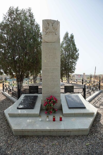 Cmentarz w wilajecie taszkenckim w Uzbekistanie, gdzie spoczywają żołnierze Armii gen. Andersa. Fot. Mikołaj Bujak (Muzeum II Wojny Światowej w Gdańsku)