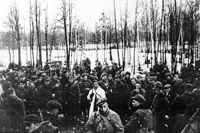 Jeden z oddziałów 27. WDP AK na koncentracji, ze zb. Światowego Związku Żołnierzy Armii Krajowej Okręg Wołyń