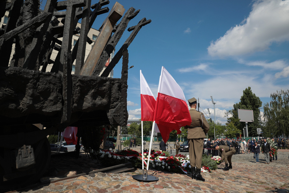 Uroczystość złożenia hołdu Polakom pomordowanym przez Sowietów w latach 1937–1938, w ramach tzw. operacji polskiej – Warszawa, 11 sierpnia 2021. Fot. Mikołaj Bujak (IPN)