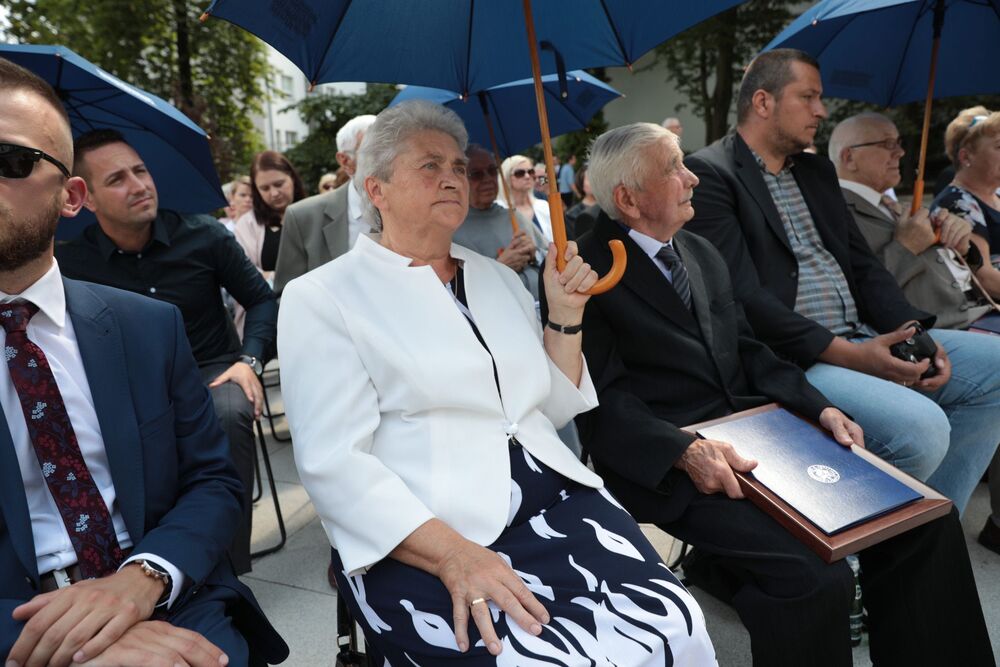 Uroczystość wręczenia not identyfikacyjnych rodzinom 26 ofiar reżimów totalitarnych – Warszawa, 12 sierpnia 2021. Fot. Mikołaj Bujak (IPN)