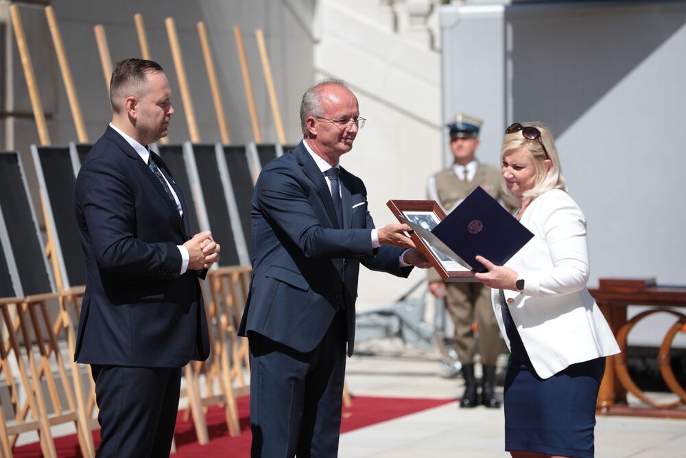 Uroczystość wręczenia not identyfikacyjnych rodzinom 26 ofiar reżimów totalitarnych – Warszawa, 12 sierpnia 2021. Fot. Mikołaj Bujak (IPN)