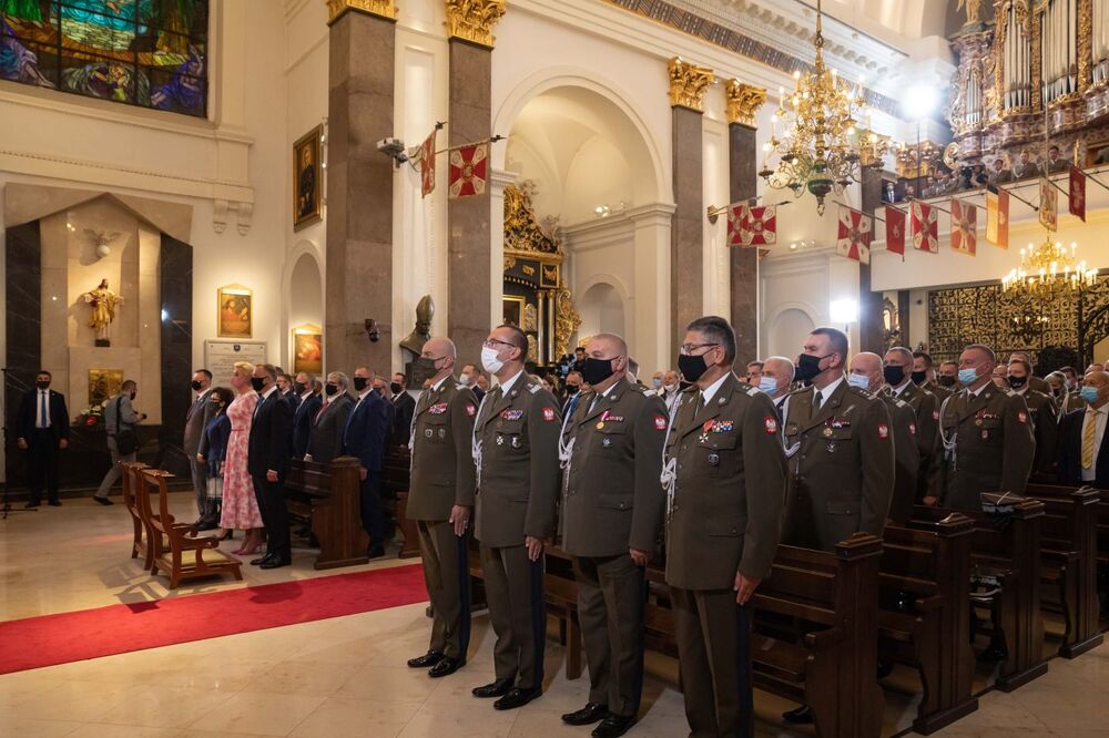 Msza św. w intencji Ojczyzny i polskich żołnierzy w Katedrze Polowej Wojska Polskiego – Warszawa, 15 sierpnia 2021. Fot. Mikołaj Bujak (IPN)