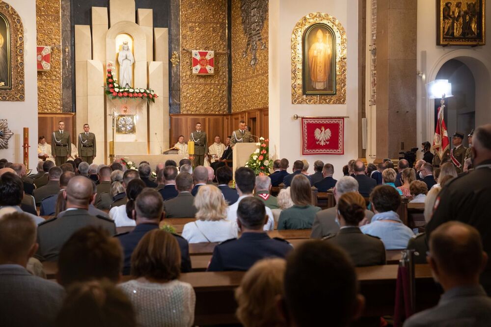 Msza św. w intencji Ojczyzny i polskich żołnierzy w Katedrze Polowej Wojska Polskiego – Warszawa, 15 sierpnia 2021. Fot. Mikołaj Bujak (IPN)