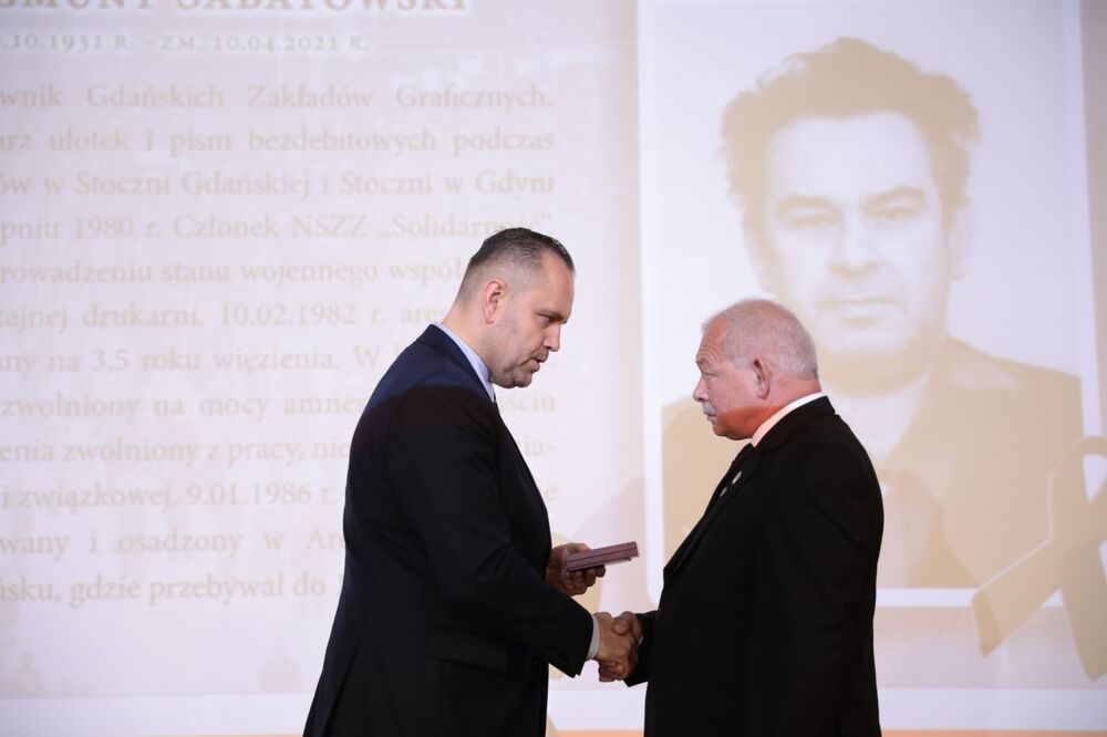 Uroczystość wręczenia Krzyży Wolności i Solidarności w Gdańsku – 31 sierpnia 2021. Fot. Mikołaj Bujak (IPN)