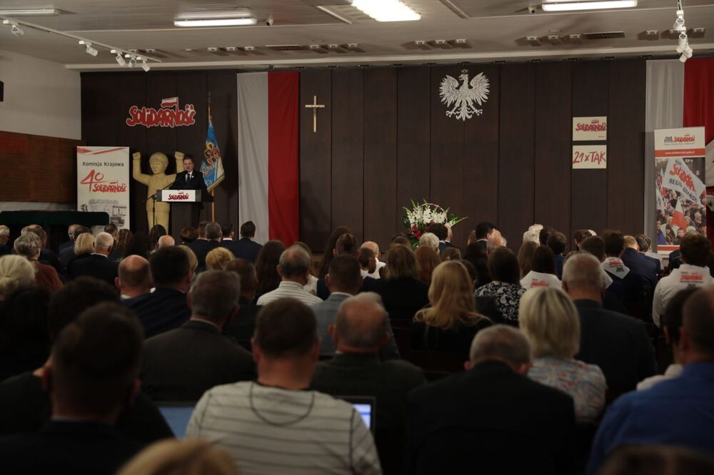 Oficjalne uroczystości 41. rocznicy powstania „Solidarności” w Sali BHP w Gdańsku – 31 sierpnia 2021. Fot. Mikołaj Bujak (IPN)