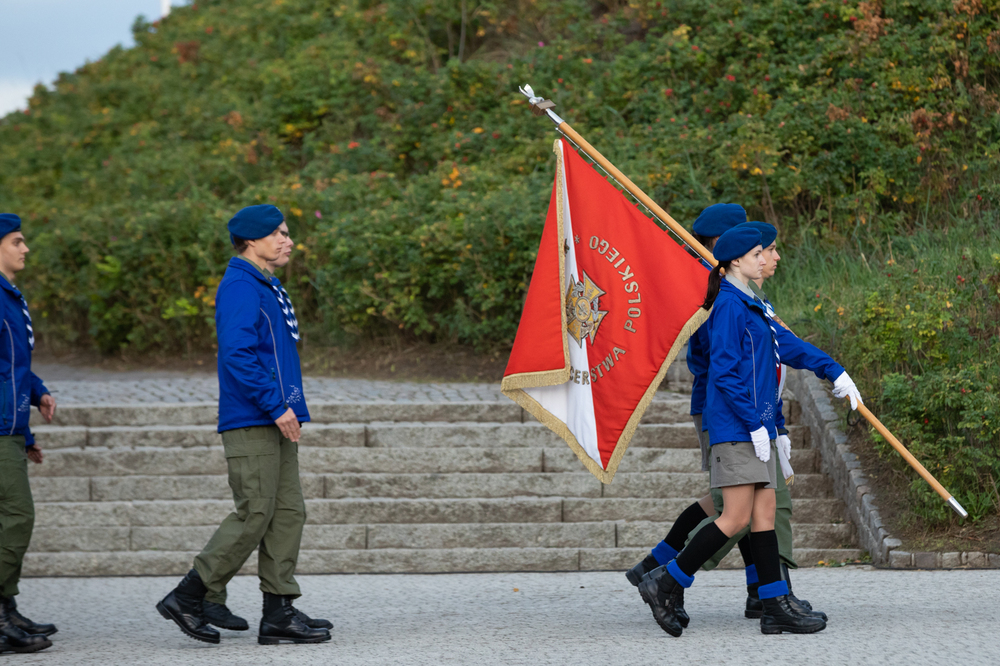 Uroczystości rocznicowe pod pomnikiem Obrońców Wybrzeża na Westerplatte – Gdańsk, 1 września 2021. Fot. Mikołaj Bujak (IPN)