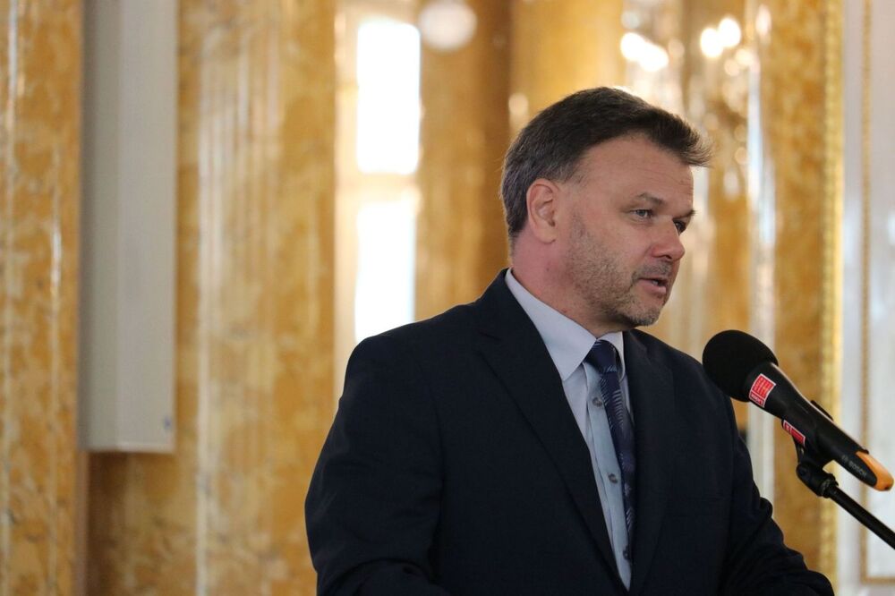 Adam Hlebowicz, dyrektor Biura Edukacji Narodowej, podczas finału III i IV edycji projektu „Łączka i inne miejsca poszukiwań” – Warszawa, 8 września 2021. Fot. Aleksandra Wierzchowska (IPN)