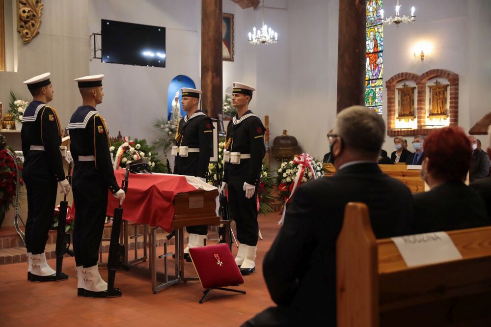 Uroczystości pogrzebowe Antoniego Wąsowicza ps. „Roch” – Golczewo, 16 września 2021. Fot. Mikołaj Bujak (IPN)