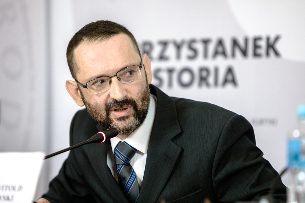 Dr hab. Witold Wasilewski (AIPN/Centralna Biblioteka Wojskowa) podczas międzynarodowej konferencji naukowej „Zbrodnia Katyńska – nowe aspekty” – Warszawa, 17 września 2021. Fot. Sławek Kasper (IPN)