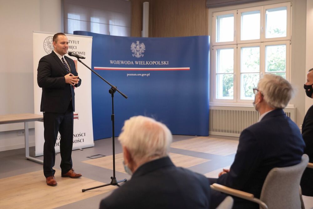 Uroczystość wręczenia Krzyży Wolności i Solidarności działaczom opozycji antykomunistycznej – Poznań, 21 września 2021. Fot. Mikołaj Bujak (IPN)