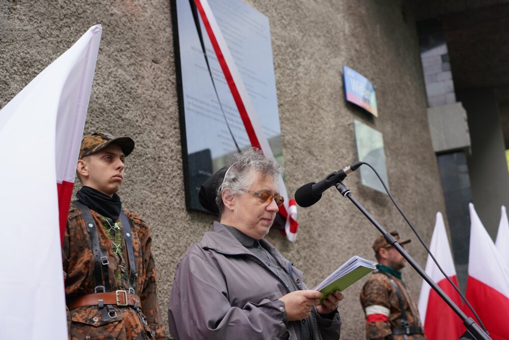 Uroczystość odsłonięcia tablicy upamiętniającej bohaterskie siostry urszulanki z patrolu sanitarnego Wojskowej Służby Kobiet Obwodu I AK Śródmieście – Warszawa, 28 września 2021. Fot. Mateusz Niegowski (IPN)