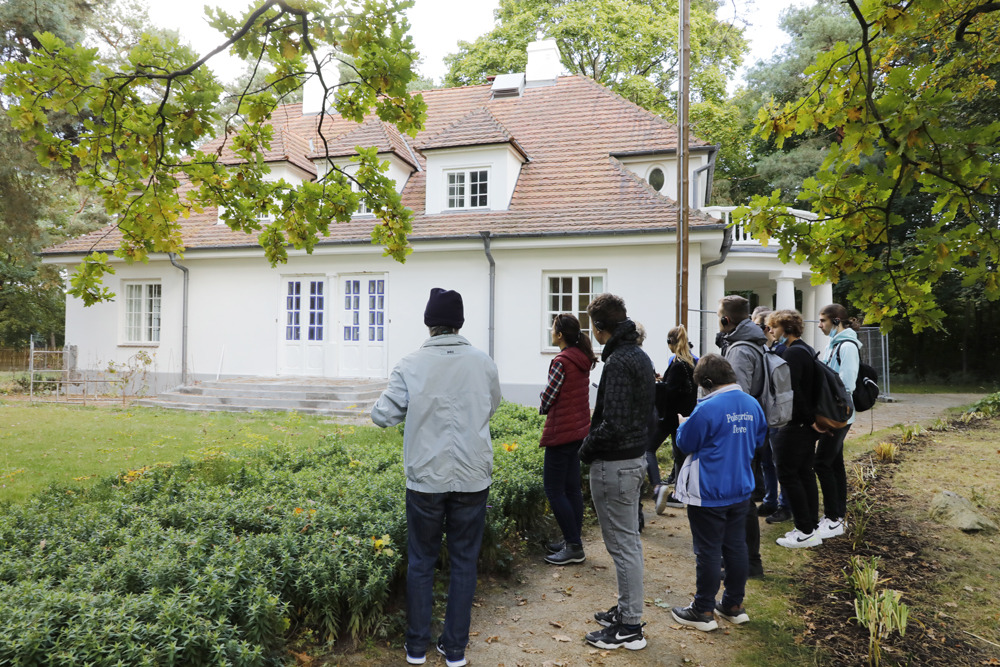 Wizyta laureatów konkursu „Niezwyciężeni 1920. Obrońcy Ojczyzny” w Muzeum Józefa Piłsudskiego w Sulejówku – 27 września 2021. Fot. Piotr Życieński (IPN)