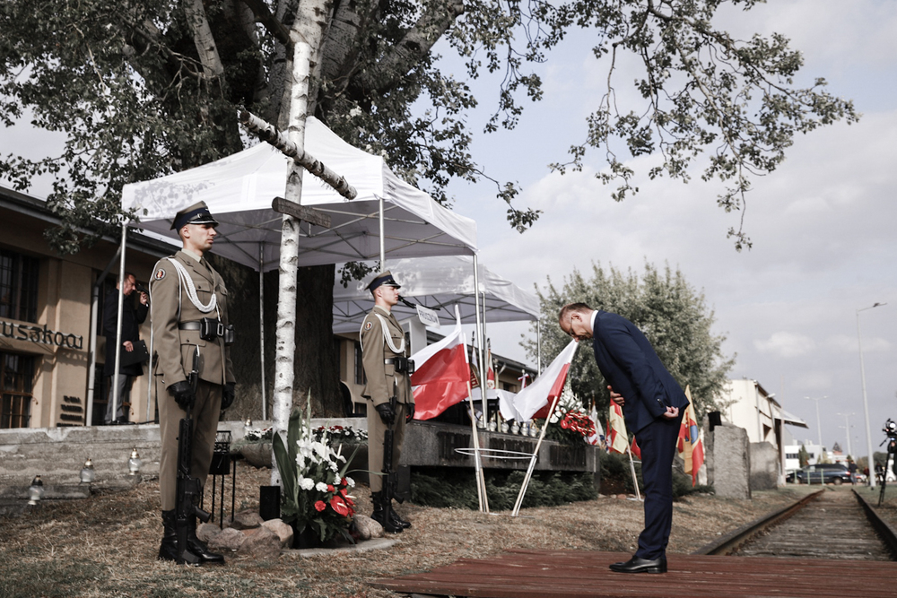 Obchody Dnia Pamięci Więźniów Obozu Dulag 121 i Niosących Im Pomoc – Pruszków, 2 października 2021. Fot. Sławek Kasper (IPN)
