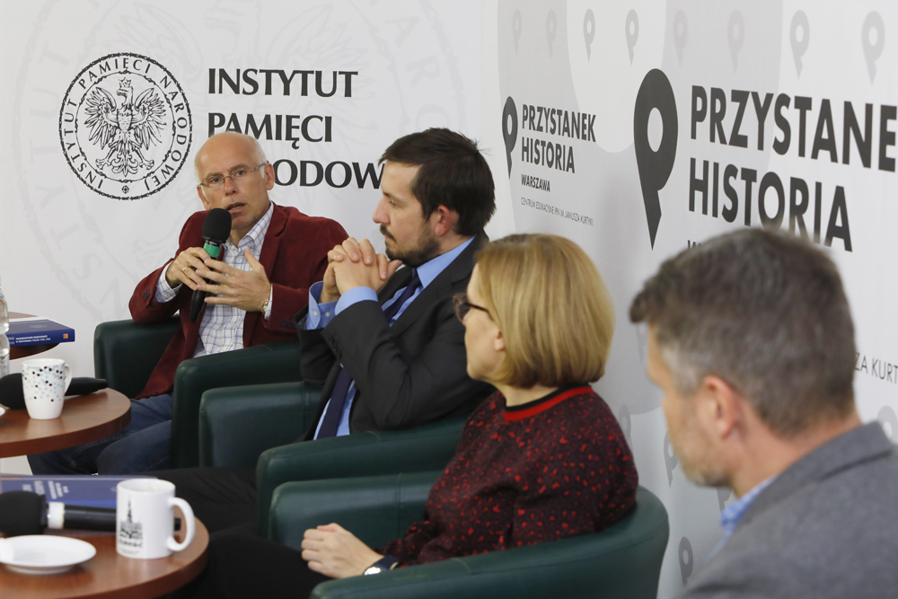 Dyskusja o książce „W cieniu Einsatzgruppen. Volksdeutscher Selbstschutz w okupowanej Polsce 1939–1940” – Warszawa, 6 października 2021. Fot. Piotr Życieński (IPN)