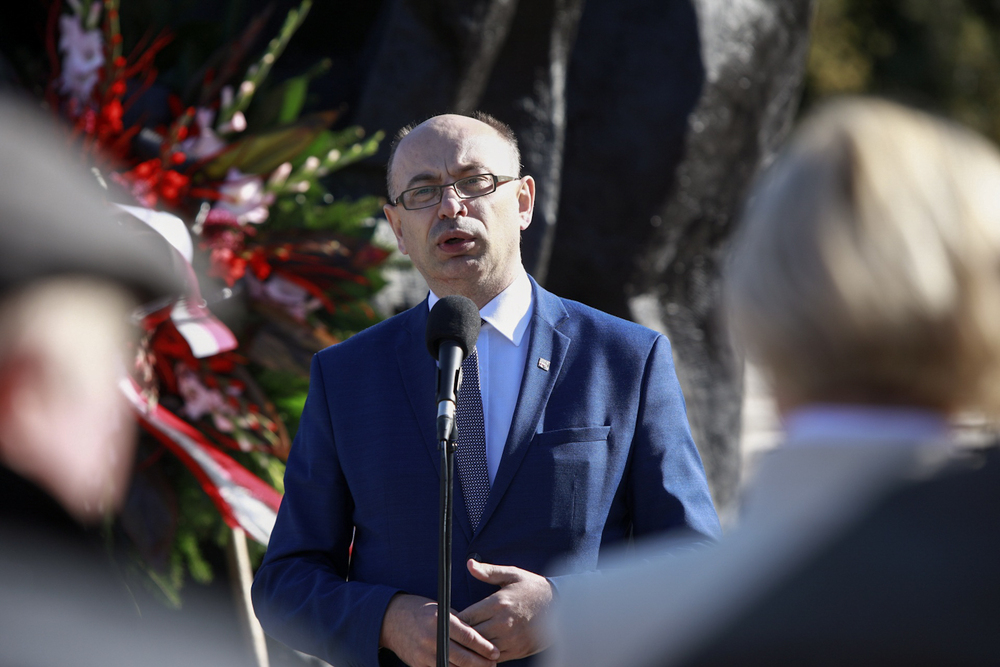 Dr Mateusz Szpytma, zastępca prezesa IPN, podczas obchodów 81. rocznicy powołania Batalionów Chłopskich – Warszawa, 8 października 2021. Fot. Sławek Kasper (IPN)