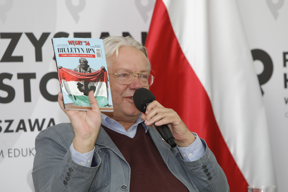 Jan Ruman, redaktor naczelny „Biuletynu IPN”, podczas dyskusji o rewolucji węgierskiej ’56 – 13 października 2021. Fot. Piotr Życieński (IPN)