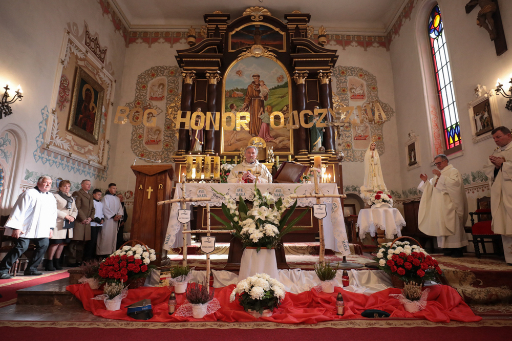 Uroczystości upamiętniające żołnierzy Narodowego Zjednoczenia Wojskowego z ostatniego patrolu „Roja” – Pawłowo Kościelne, 16 października 2021. Fot. Mikołaj Bujak (IPN)