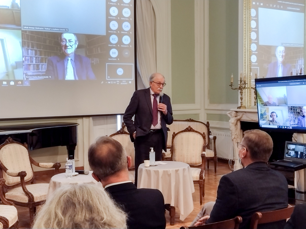 Międzynarodowa konferencja naukowa „Myśleć i praktykować politykę inaczej: lekcje Jerzego Giedroycia i »Kultury« paryskiej..." – Paryż, 28 października 2021. Fot. Paweł Libera (IPN)