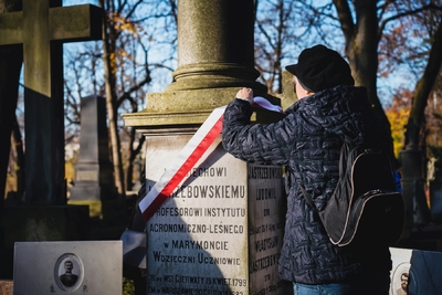 Oznaczone mogiły na Cmentarzu Powązkowskim – fot. MN/BUWiM