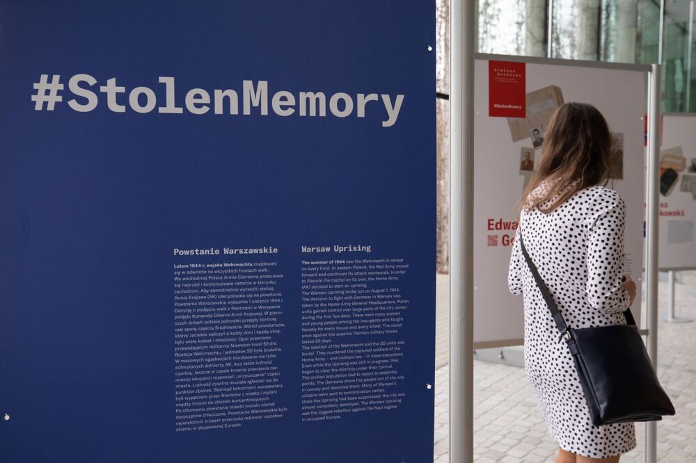 Otwarcie wystawy „#StolenMemory – Skradziona Pamięć” – Białystok, 4 listopada 2021. Fot. Mikołaj Bujak (IPN)