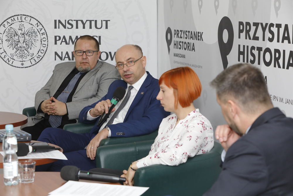 Dyskusja „Śmierć za ratowanie życia. Dekret o karaniu Żydów opuszczających getto i Polaków im pomagających” – 17 listopada 2021. Fot. Piotr Życieński (IPN)