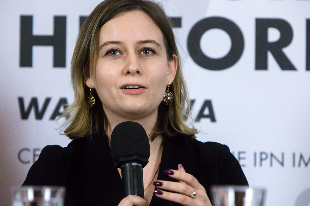 Karolina Wanda Olszowska (RODM Kraków) podczas debaty „Dyplomacja historyczna: wyzwania i szanse” – Warszawa, 17 listopada 2021. Fot. Sławek Kasper (IPN)