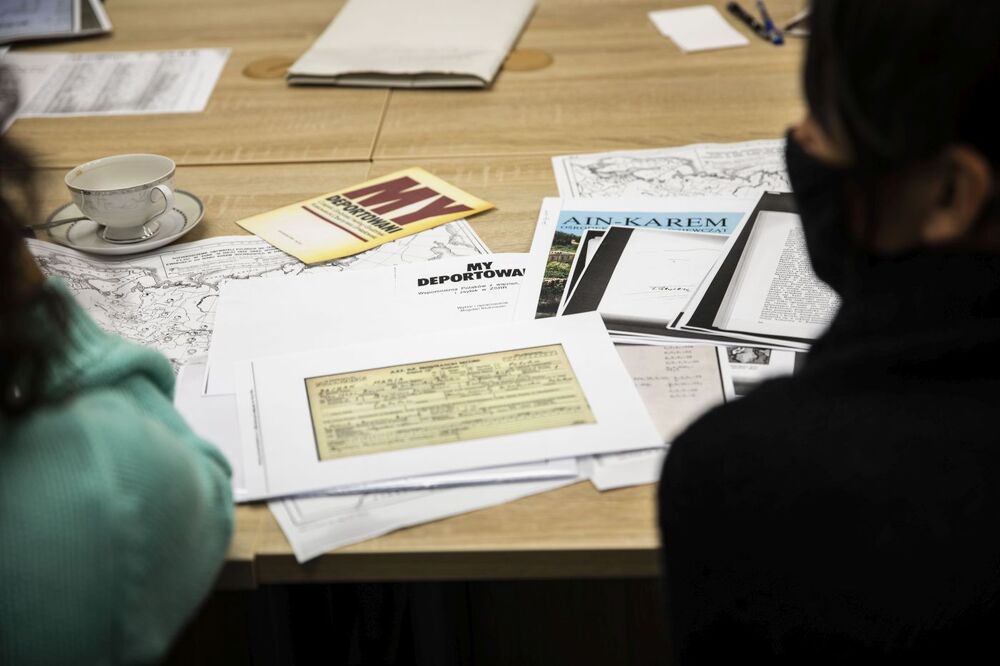 Wizyta Narges Kharghani, irańskiej reżyser i dziennikarki w Archiwum IPN – 19 listopada 2021. Fot. Katarzyna Adamów (IPN)