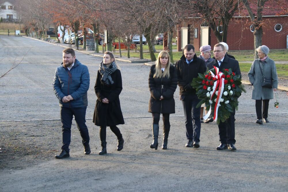 Uroczystości pogrzebowe śp. Elli Rychel, małżonki śp. kmdr. Adama Rychla (23 listopada 2021)