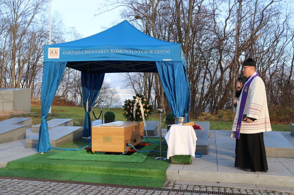 Uroczystości pogrzebowe śp. Elli Rychel, małżonki śp. kmdr. Adama Rychla (23 listopada 2021)