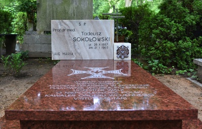 Wyremontowany grób płk. prof. Tadeusza Sokołowskiego znajdujący się na Cmentarzu Centralnym w Szczecinie