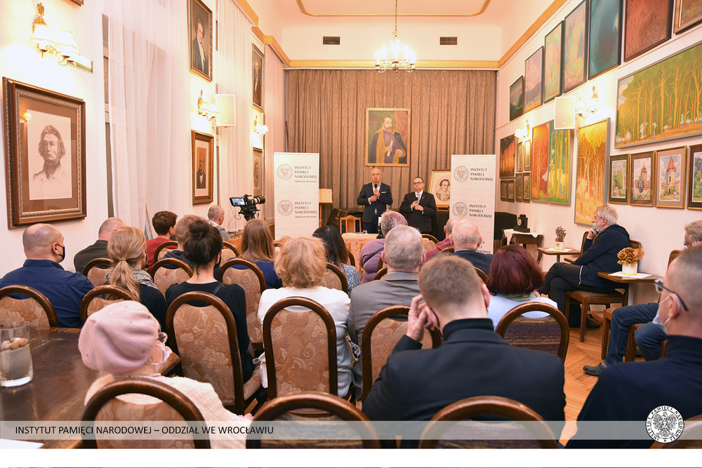 Promocja książki „Cmentarz Osobowicki we Wrocławiu. Pola ofiar komunizmu” – Wrocław, 26 listopada 2021. Fot. Adam Pacześniak (IPN)