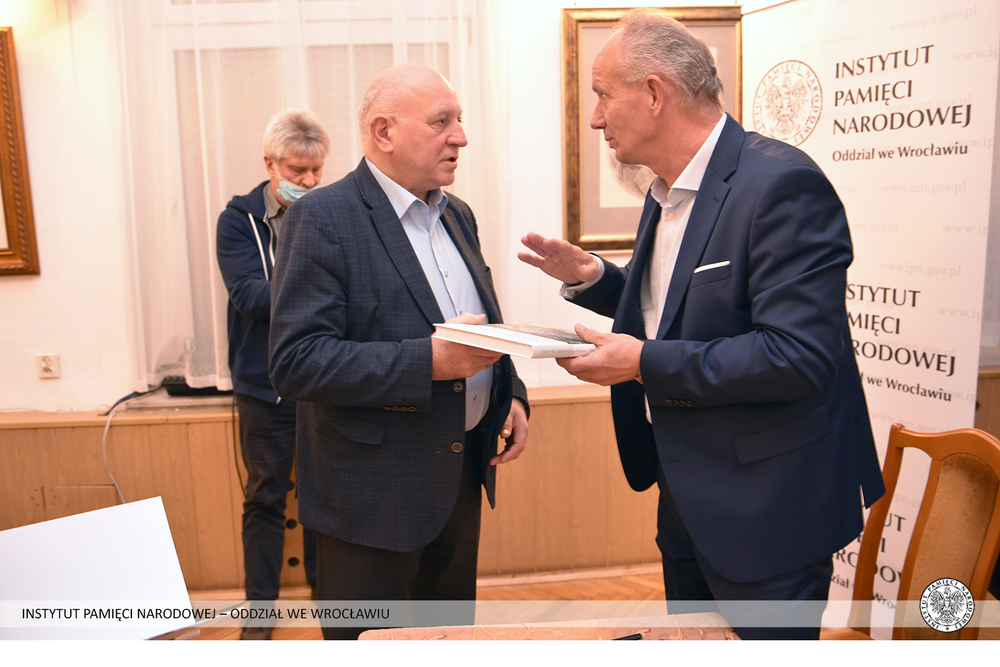 Promocja książki „Cmentarz Osobowicki we Wrocławiu. Pola ofiar komunizmu” – Wrocław, 26 listopada 2021. Fot. Adam Pacześniak (IPN)