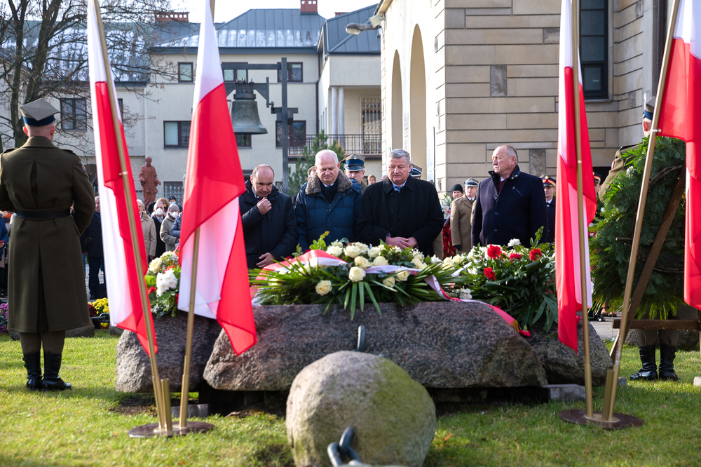 40. rocznica strajku okupacyjnego w Wyższej Oficerskiej Szkole Pożarniczej – Warszawa, 28 listopada 2021. Fot. Sławek Kasper (IPN)