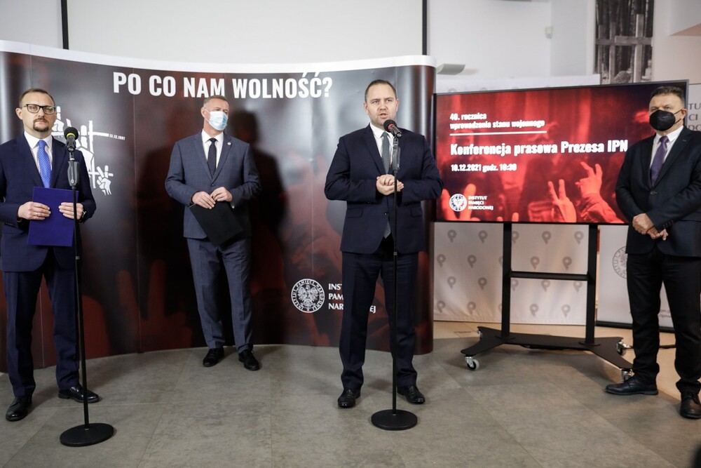 Konferencja prasowa prezesa IPN dotycząca obchodów 40. rocznicy wprowadzenia stanu wojennego w Polsce – 10 grudnia 2021. Fot. Sławek Kasper (IPN)