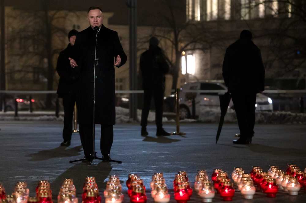 Światło Wolności w 40. rocznicę wprowadzenia stanu wojennego – Warszawa, pl. Józefa Piłsudskiego, 13 grudnia 2021. Fot. Sławek Kasper (IPN)