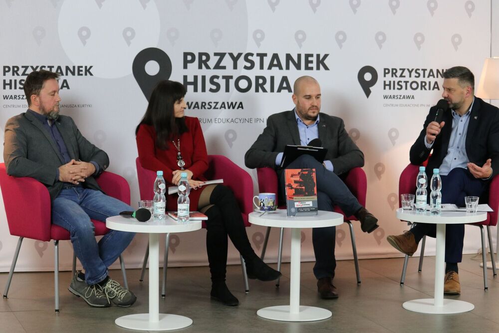 Dyskusja o książce „Wydawnictwo Myśli Nieinternowanej. Dzieje Niezależnej Oficyny w latach 1982–1989” – Warszawa, 17 grudnia 2021. Fot. Aleksandra Wierzchowska (IPN)